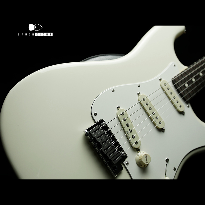 【SOLD】Fender USA Jeff Beck Stratocaster “Olympic White” 2018’s