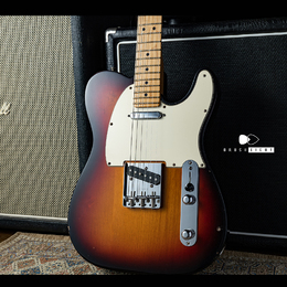 Fender USA Highway One Telecaster  3ToneSunburst
