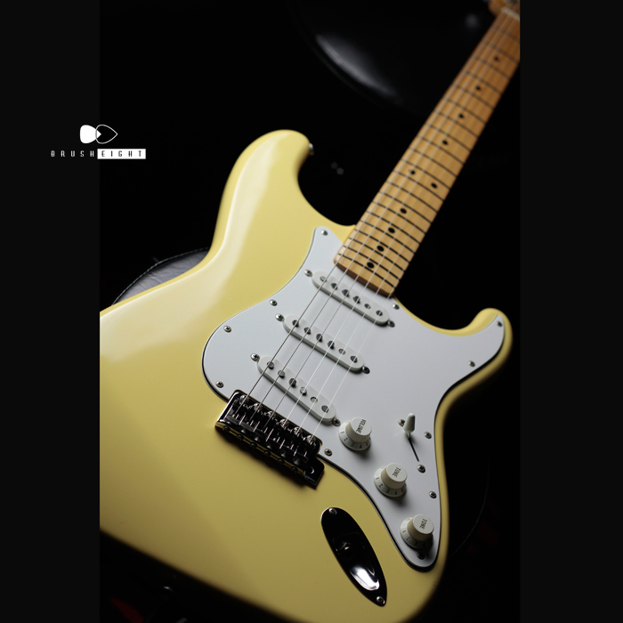 Brush eight / 【SOLD】Fender Japan ST-72 93～94'S