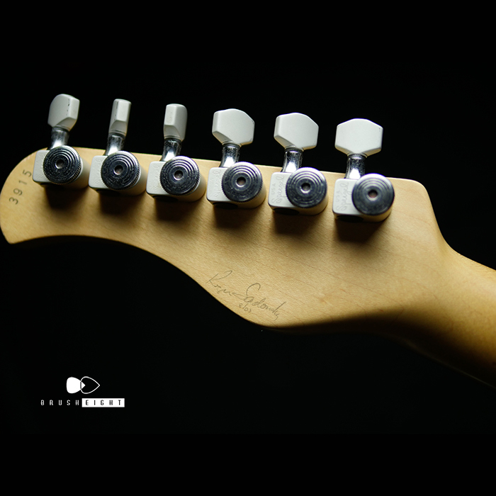 【SOLD】Sadowsky NYC Standard Strat Style Quilted Maple Top "Bora Blue" 2003's