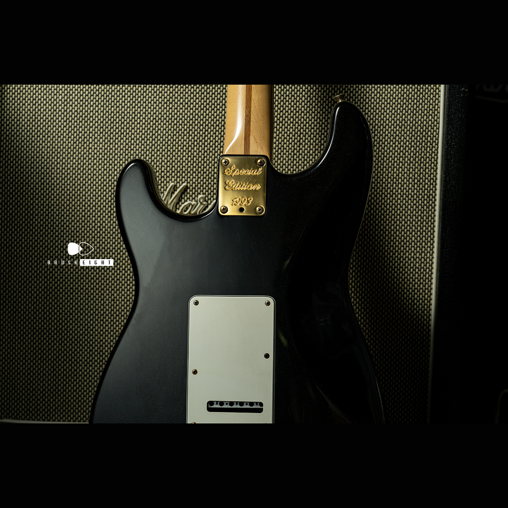 【SOLD】Fender USA Stratocaster “Special Edition” Black Metallic 1993’s