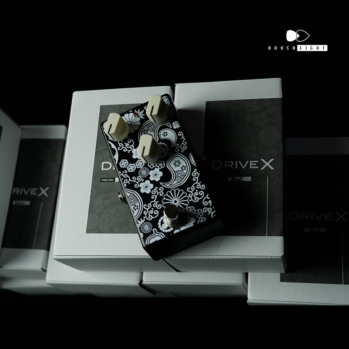 【白、黒2台づつ在庫有り。即納可能】Drive X “Black & White”